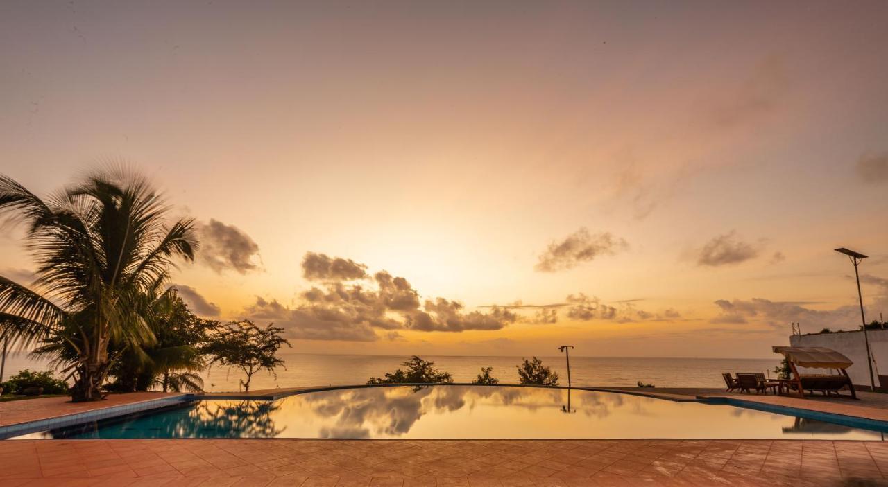 Aya Sophia Villa Garden Hotel Dar-es-Salaam Eksteriør bilde
